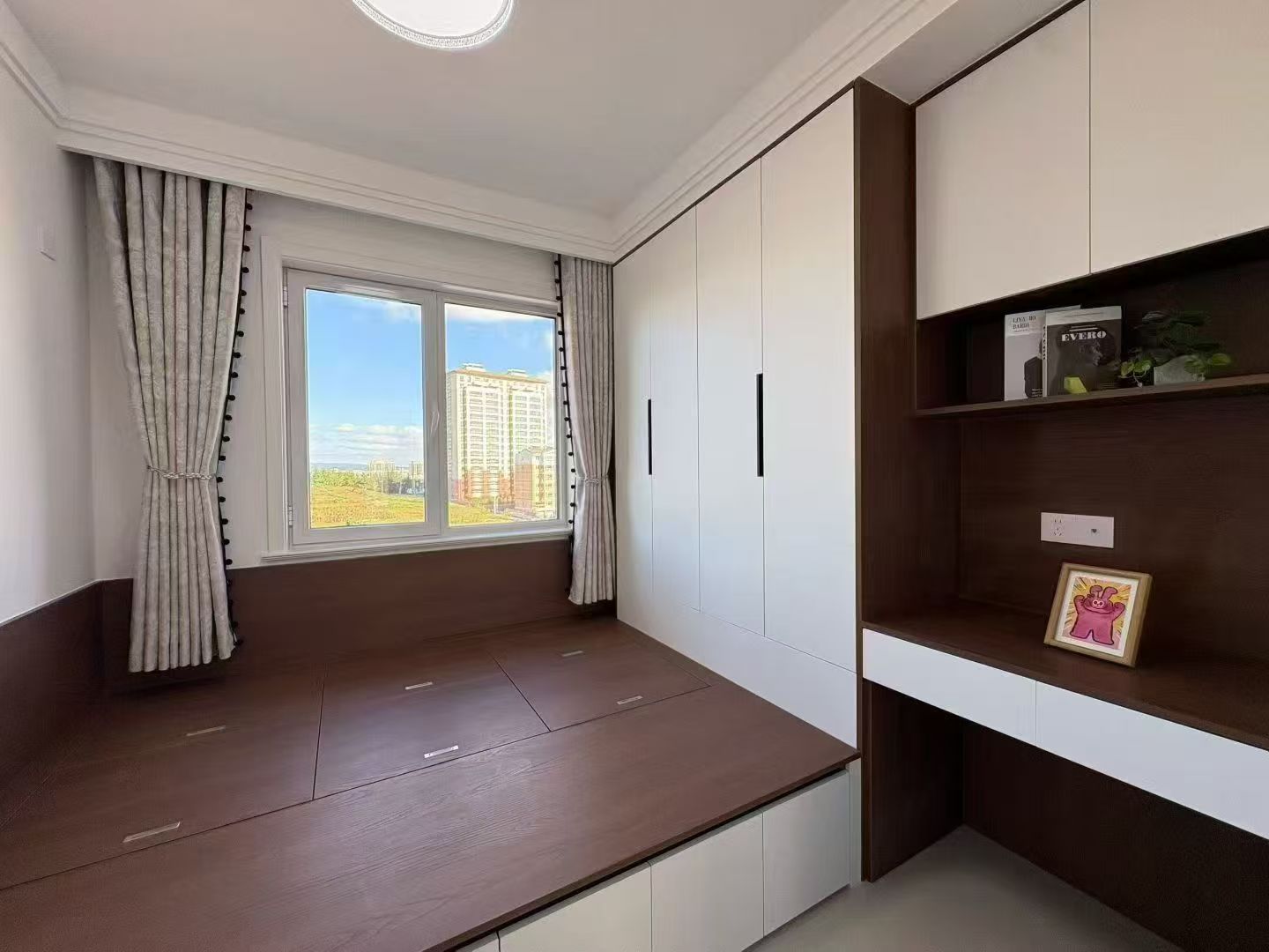 峰山御景小區(qū)122平婚房三室59.8萬 峰山御景小區(qū)122平婚房三室59.8萬