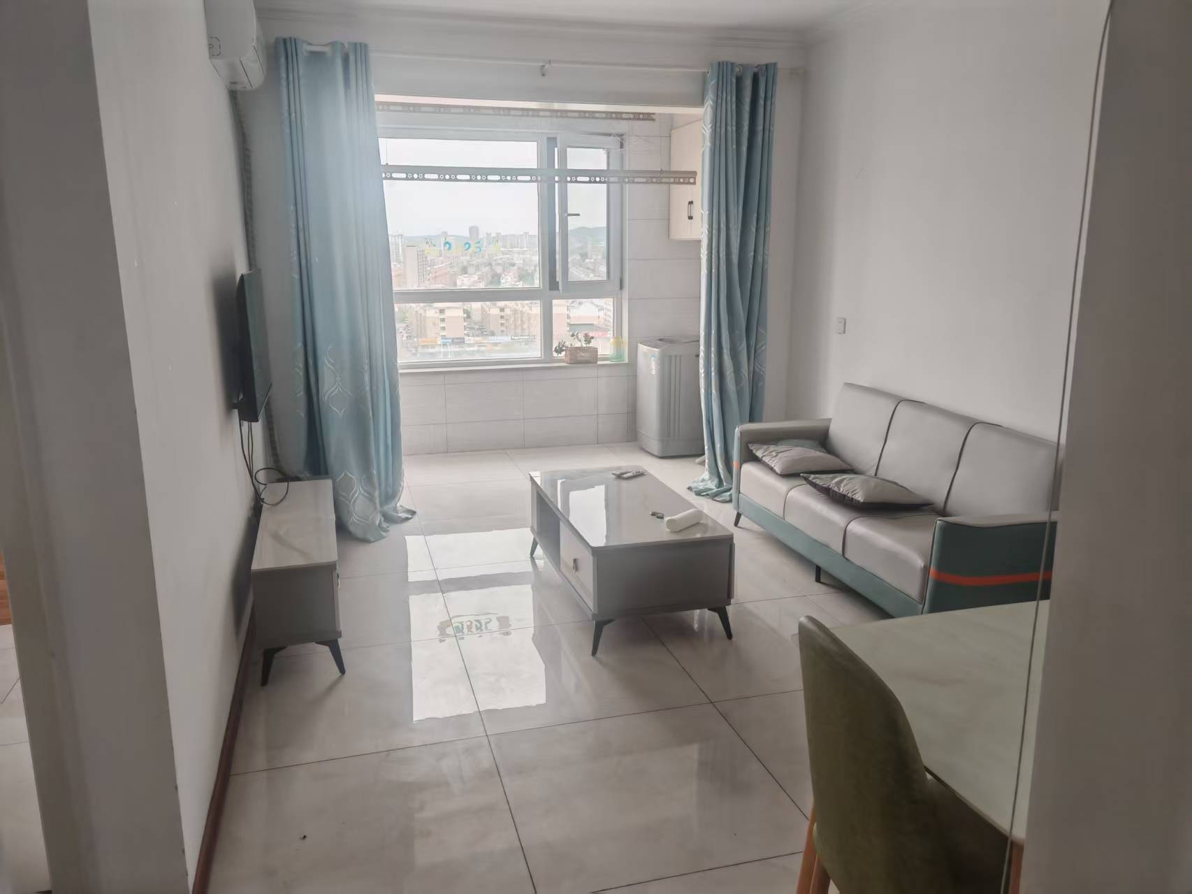 文山書香園70平房屋出租，帶草房，電梯房，家電家具齊全