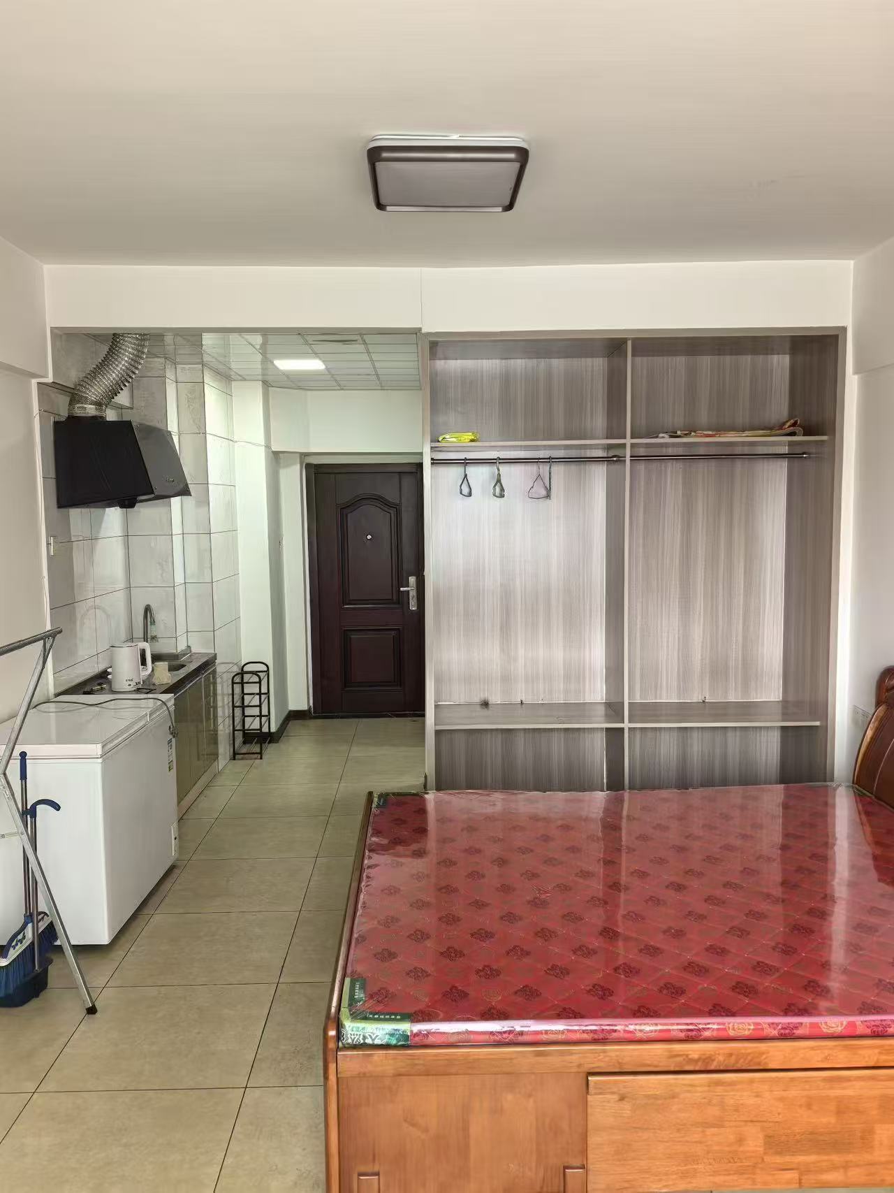 溫州商廈公寓東北向視線好面積45.6平700元/月