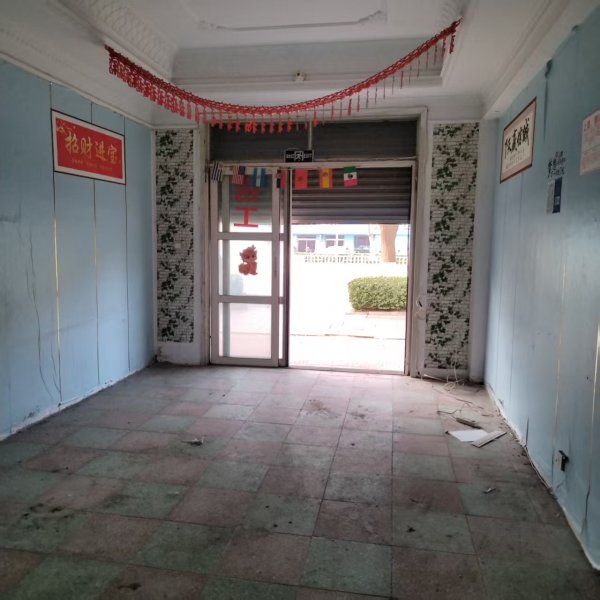 龍山路門市房出租100平方，年租金1萬元
