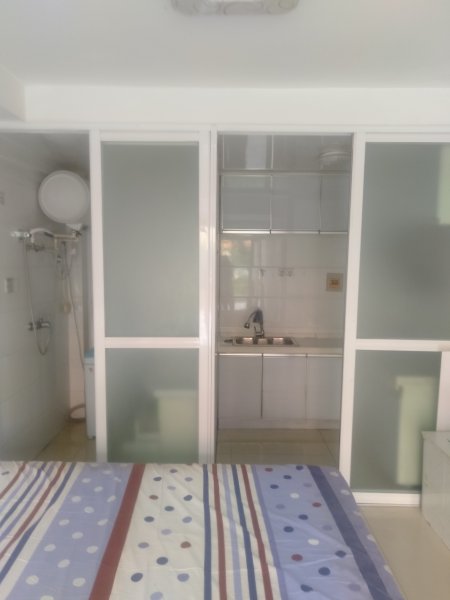 鴻?；▓@小區(qū)車庫(kù)出租