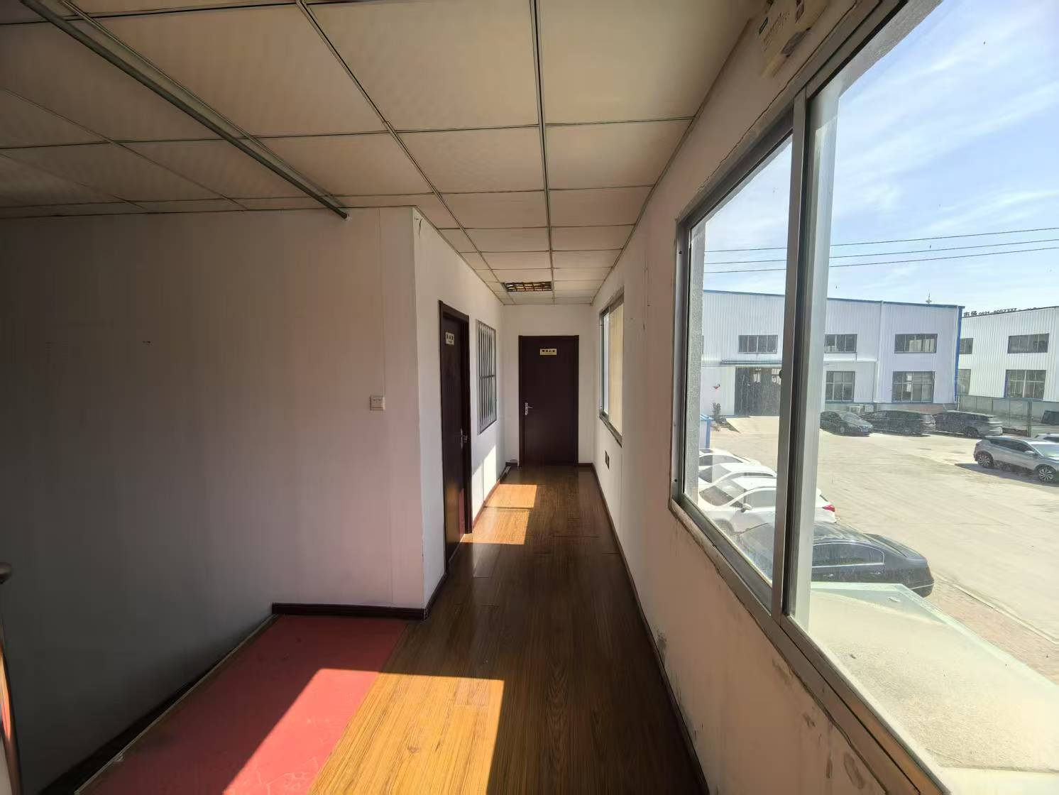 文登開發(fā)區(qū)廣州路東首路北二層樓加倉庫出租 文登開發(fā)區(qū)廣州路東首路北二層樓加倉庫出租