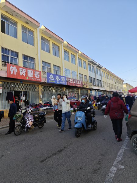 市里四層門市房出售，出租