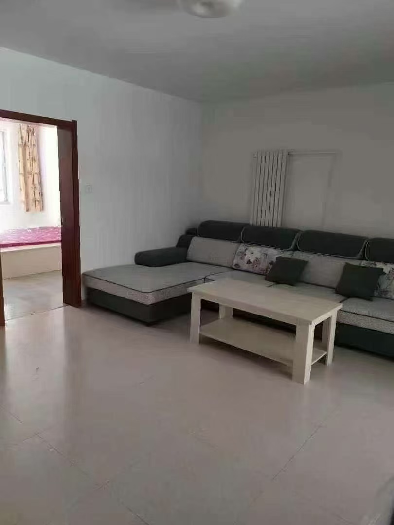 青年樓，住人一樓家電齊全有空調(diào)月租800