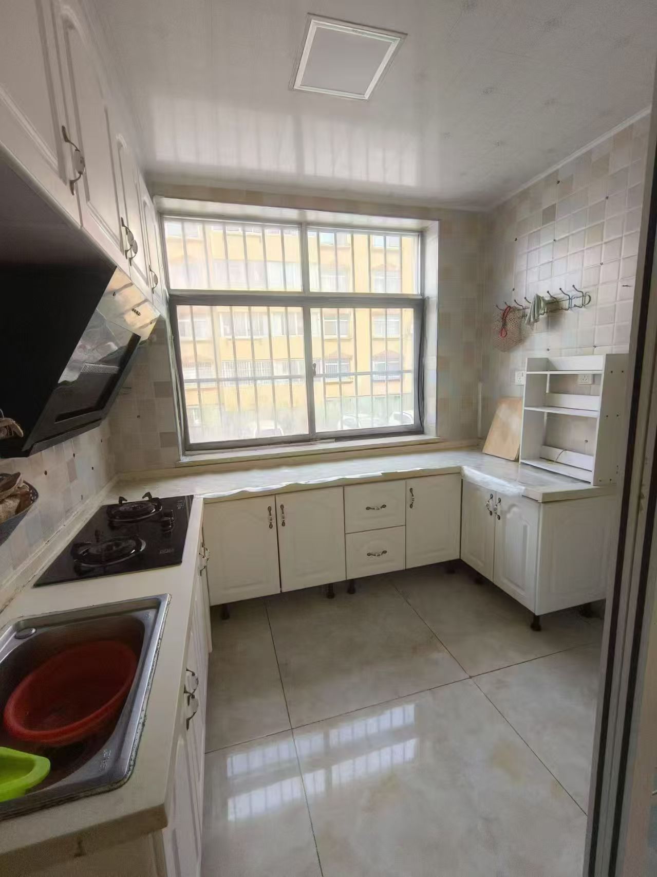 三里河仙山公園附近一樓80平三室26.8萬(wàn) 三里河仙山公園附近一樓80平三室26.8萬(wàn)