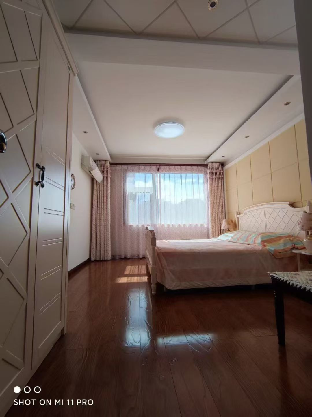 土地局家屬樓秀峰閣小區(qū)電梯149.53平三室兩衛(wèi)71.8萬 土地局家屬樓秀峰閣小區(qū)電梯149.53平三室兩衛(wèi)71.8萬