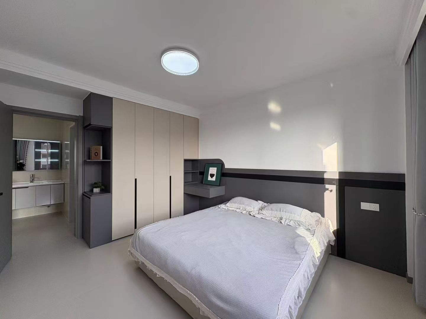 海泰莊園一期電梯好樓層112.56平送草房三室時尚57.8萬 海泰莊園一期電梯好樓層112.56平送草房三室時尚57.8萬