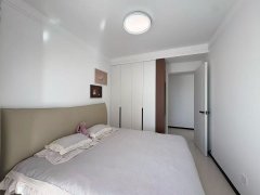 峰山御景小區(qū)122平婚房三室59.8萬