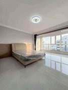 海泰莊園一期小高層住人10樓113.58平 三室精裝53.8