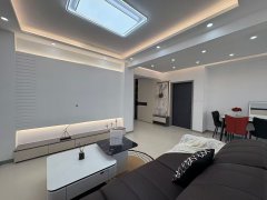 海泰莊園電梯好樓層112.56平送草房簡(jiǎn)約風(fēng)三室57.8萬(wàn)