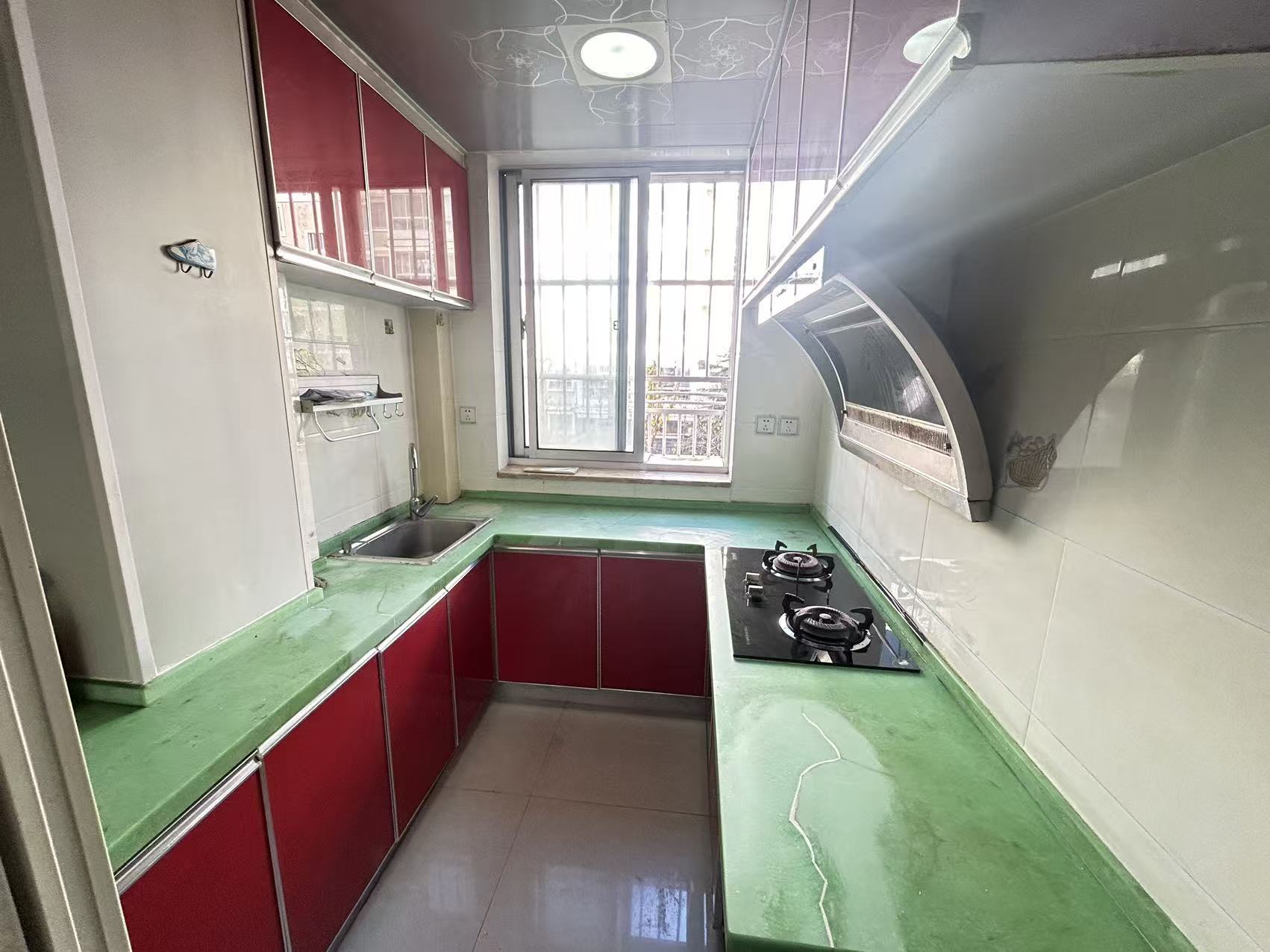 @出租:泰浩華居1000/月，1樓