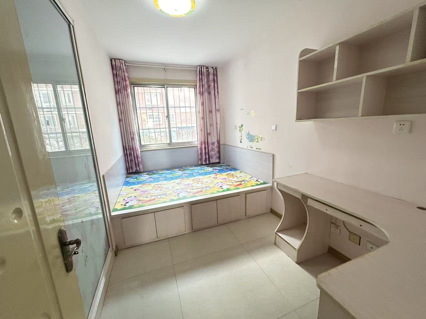 @出租:泰浩華居1000/月，1樓