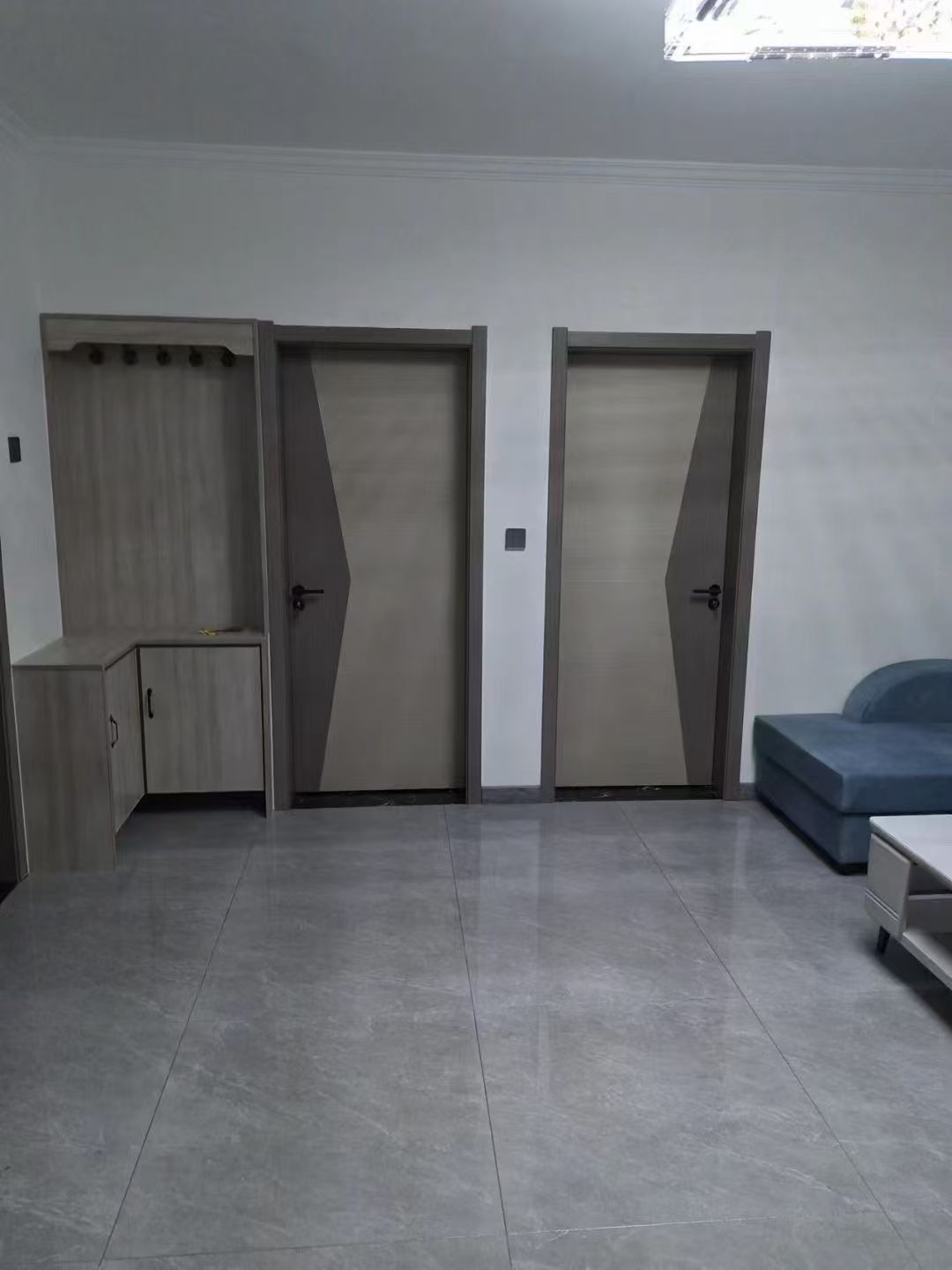 名典居閣樓兩室精裝修900 名典居閣樓兩室精裝修900