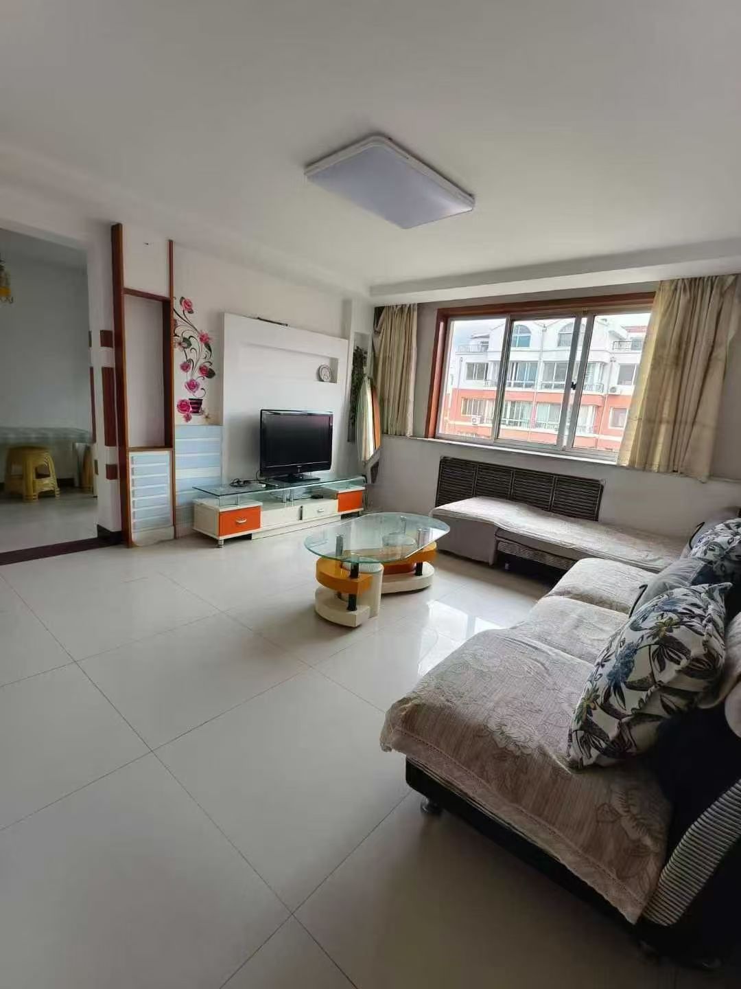 陽(yáng)光小區(qū)五樓頂二111平南三室26.8萬(wàn) 陽(yáng)光小區(qū)五樓頂二111平南三室26.8萬(wàn)