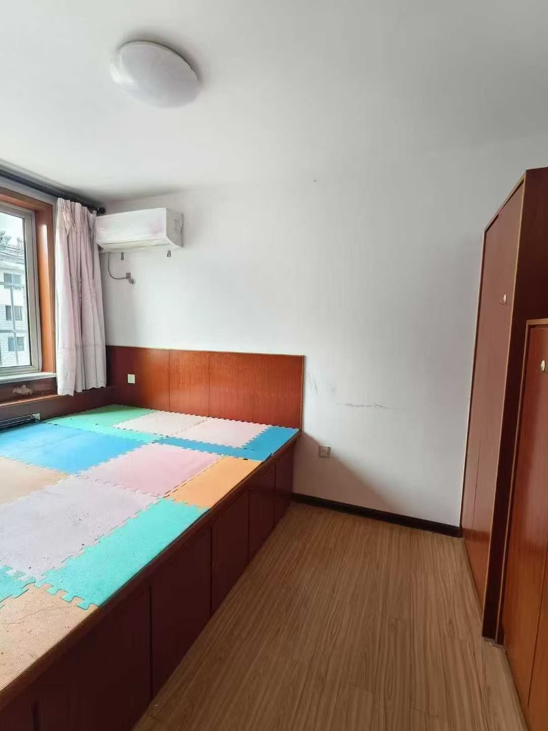 陽(yáng)光小區(qū)五樓頂二111平南三室26.8萬(wàn) 陽(yáng)光小區(qū)五樓頂二111平南三室26.8萬(wàn)