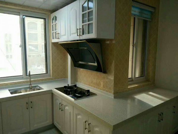 文登汽車(chē)站南面小戶(hù)型房屋出租