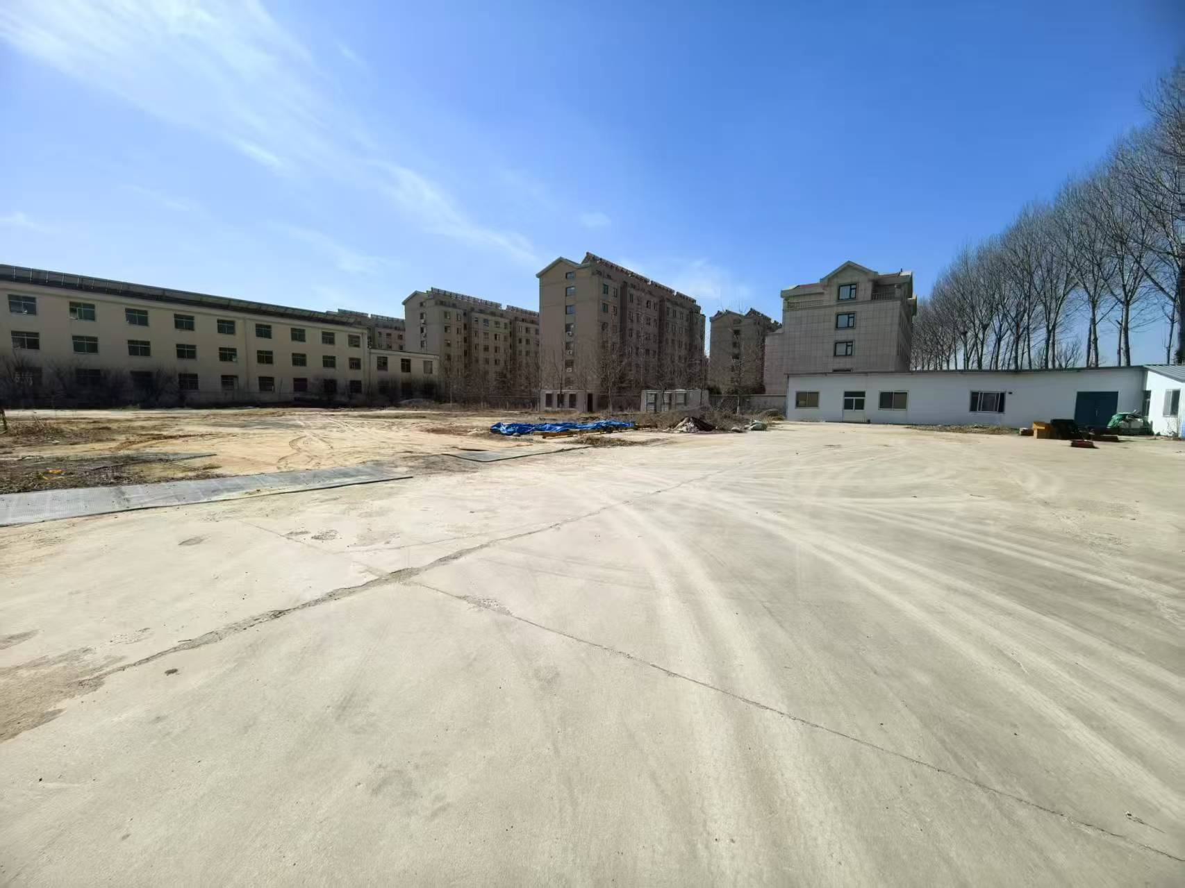 文登開(kāi)發(fā)區(qū)廣州路東首路北二層樓及倉(cāng)庫(kù)出租 文登開(kāi)發(fā)區(qū)廣州路東首路北二層樓及倉(cāng)庫(kù)出租