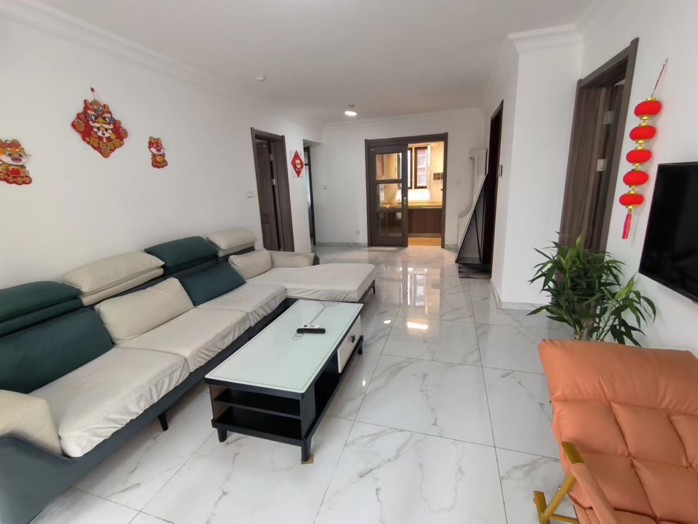 @1600/月，棲鳳臺，3室2衛(wèi)