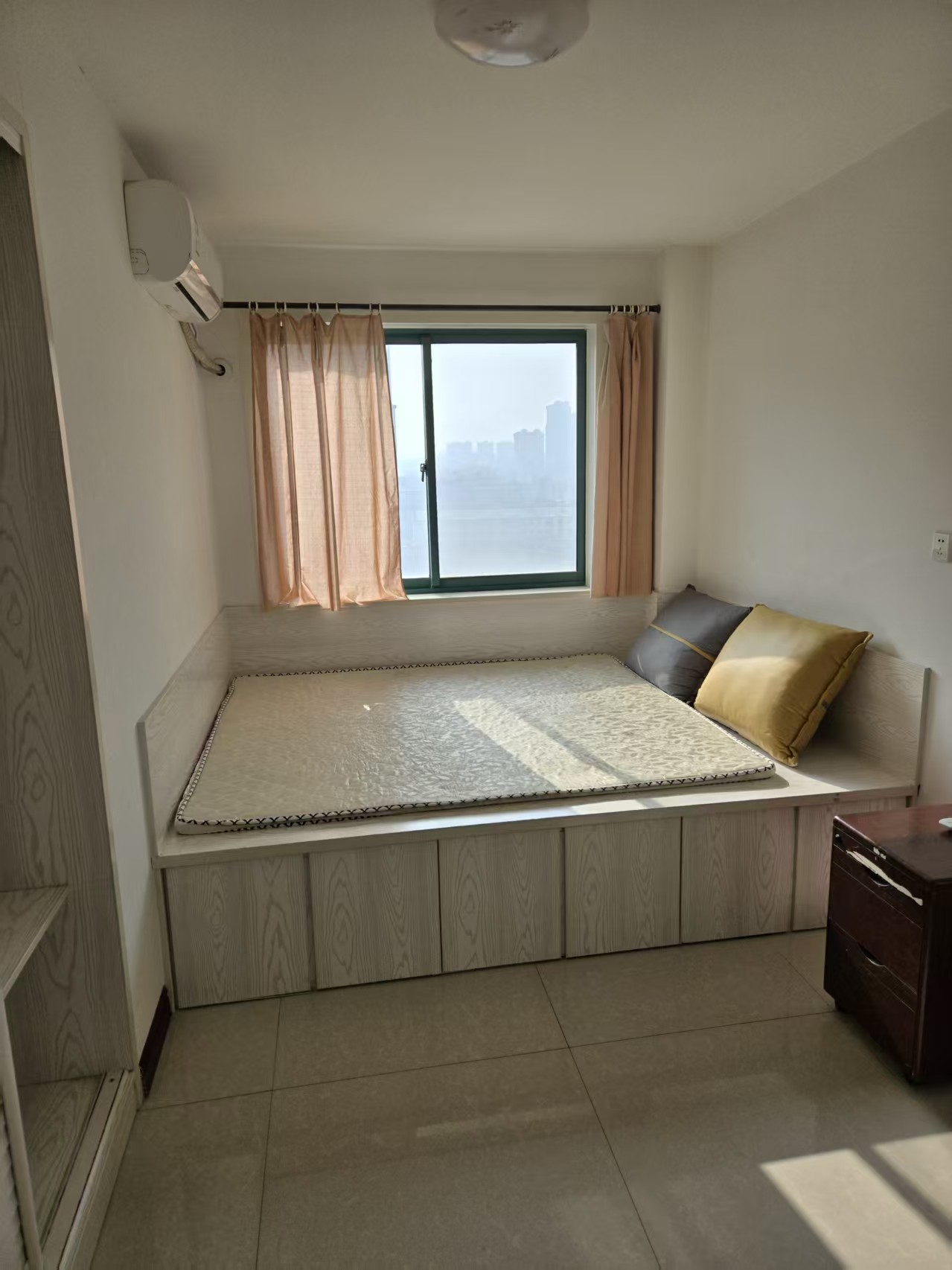 @1000/月，文山花園，5樓