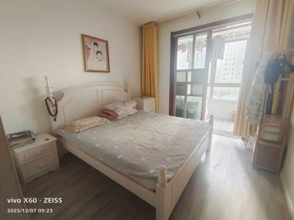 御臨華府電梯4樓125平三室兩衛(wèi)58.8萬(wàn) 御臨華府電梯4樓125平三室兩衛(wèi)58.8萬(wàn)