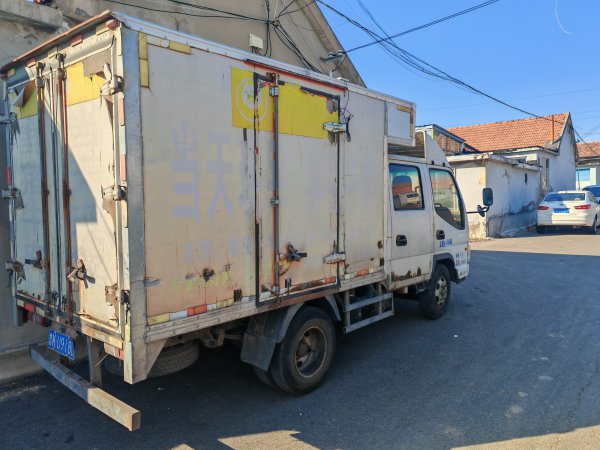 江淮雙排廂式貨車