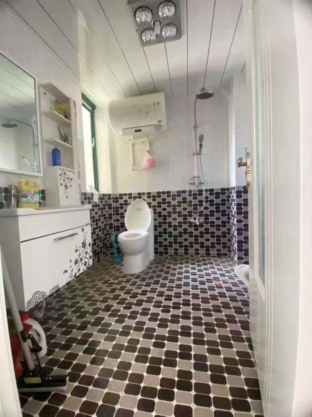 芙蓉文秀苑三樓90.13平兩室39.8萬 芙蓉文秀苑三樓90.13平兩室39.8萬