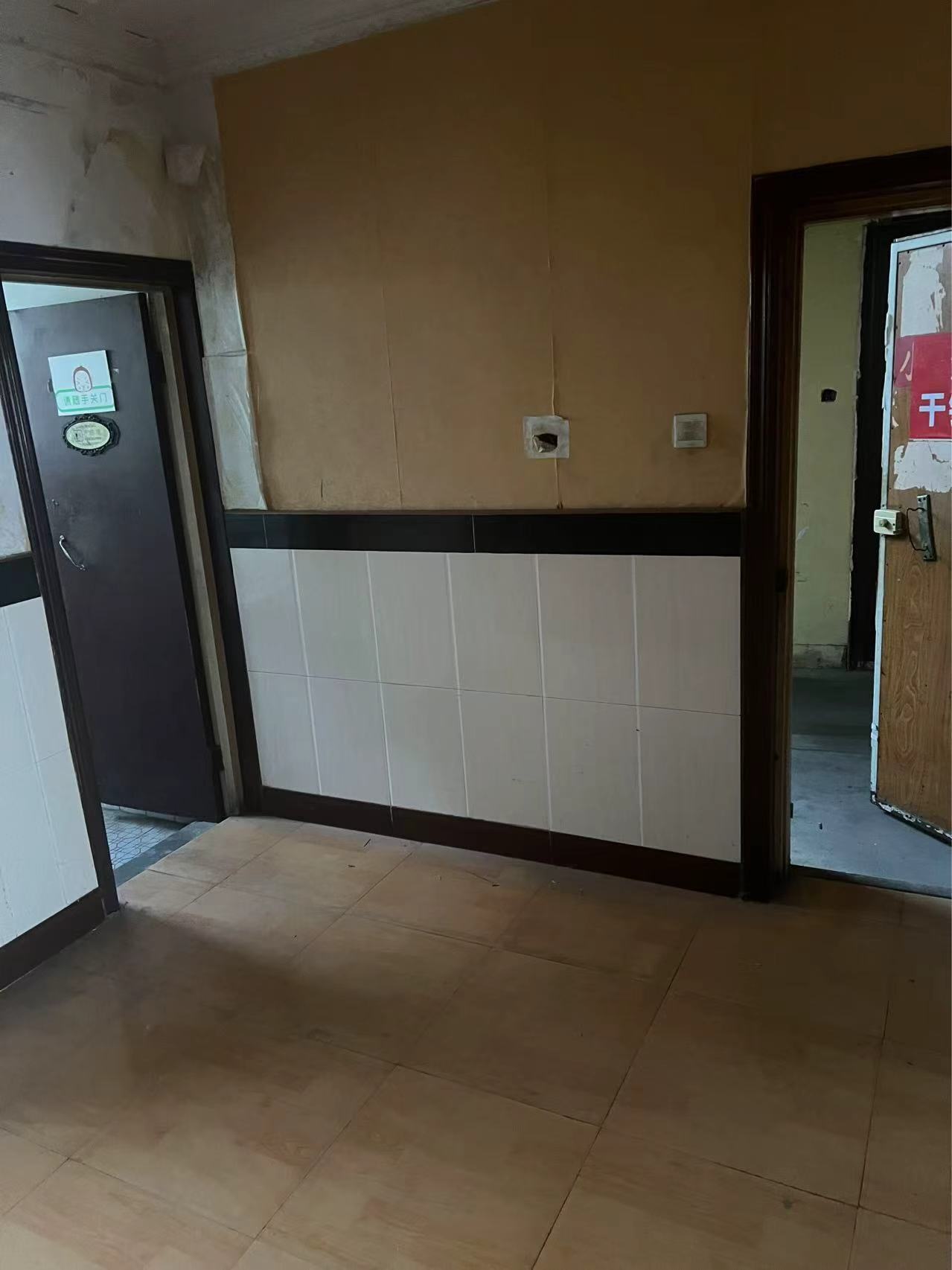 文登北宮美食街二樓 吉房出租