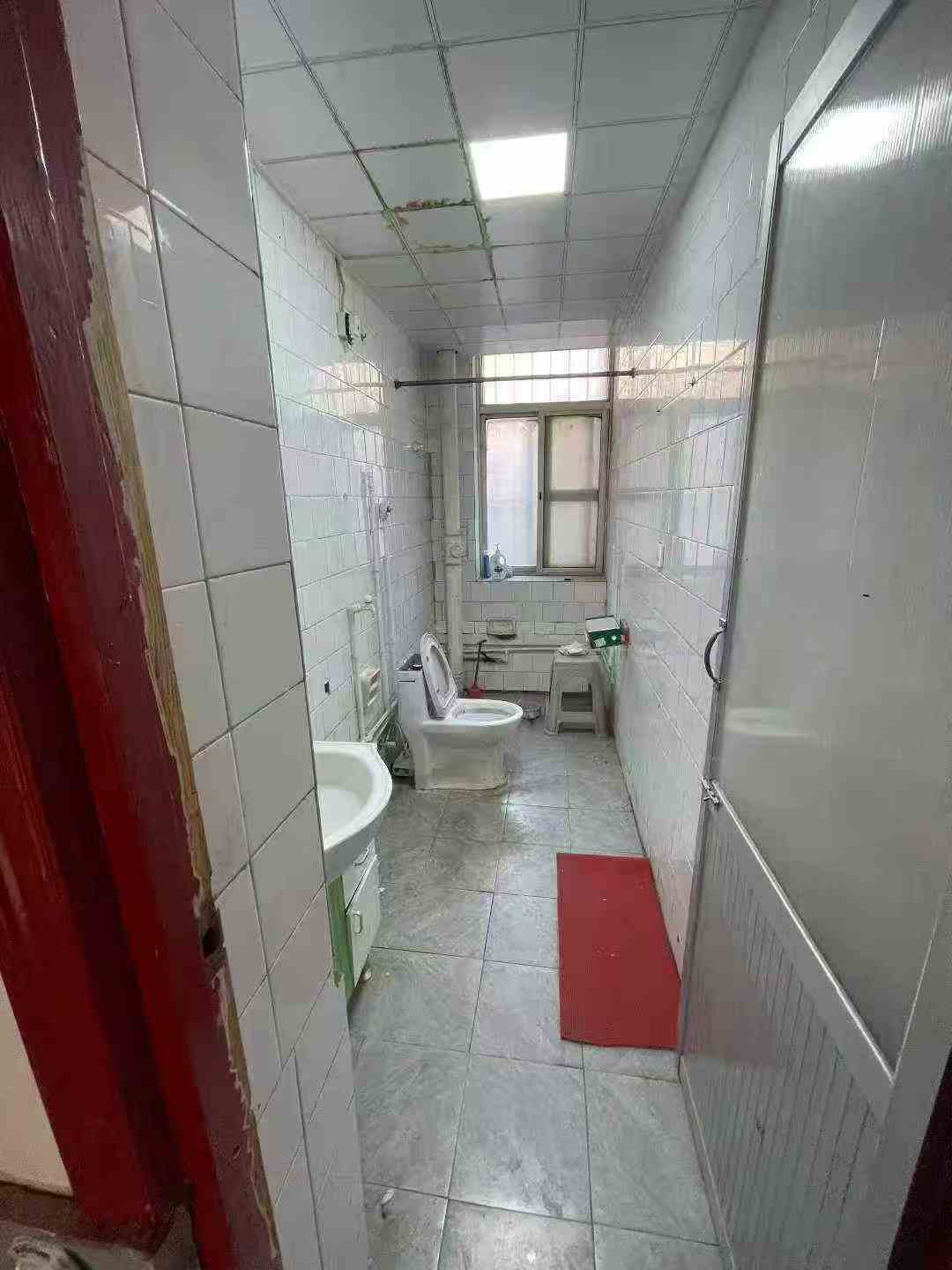 一樓帶院毛坯116平大院子南開門停車方便35萬 一樓帶院毛坯116平大院子南開門停車方便35萬