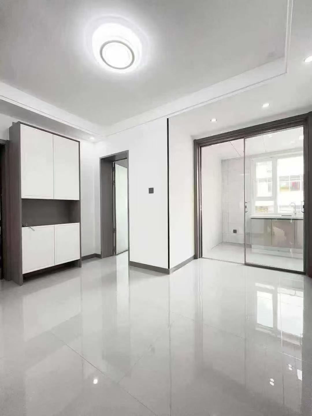 職工街二樓 91.44平 兩室 精裝未住30萬 職工街二樓 91.44平 兩室 精裝未住30萬