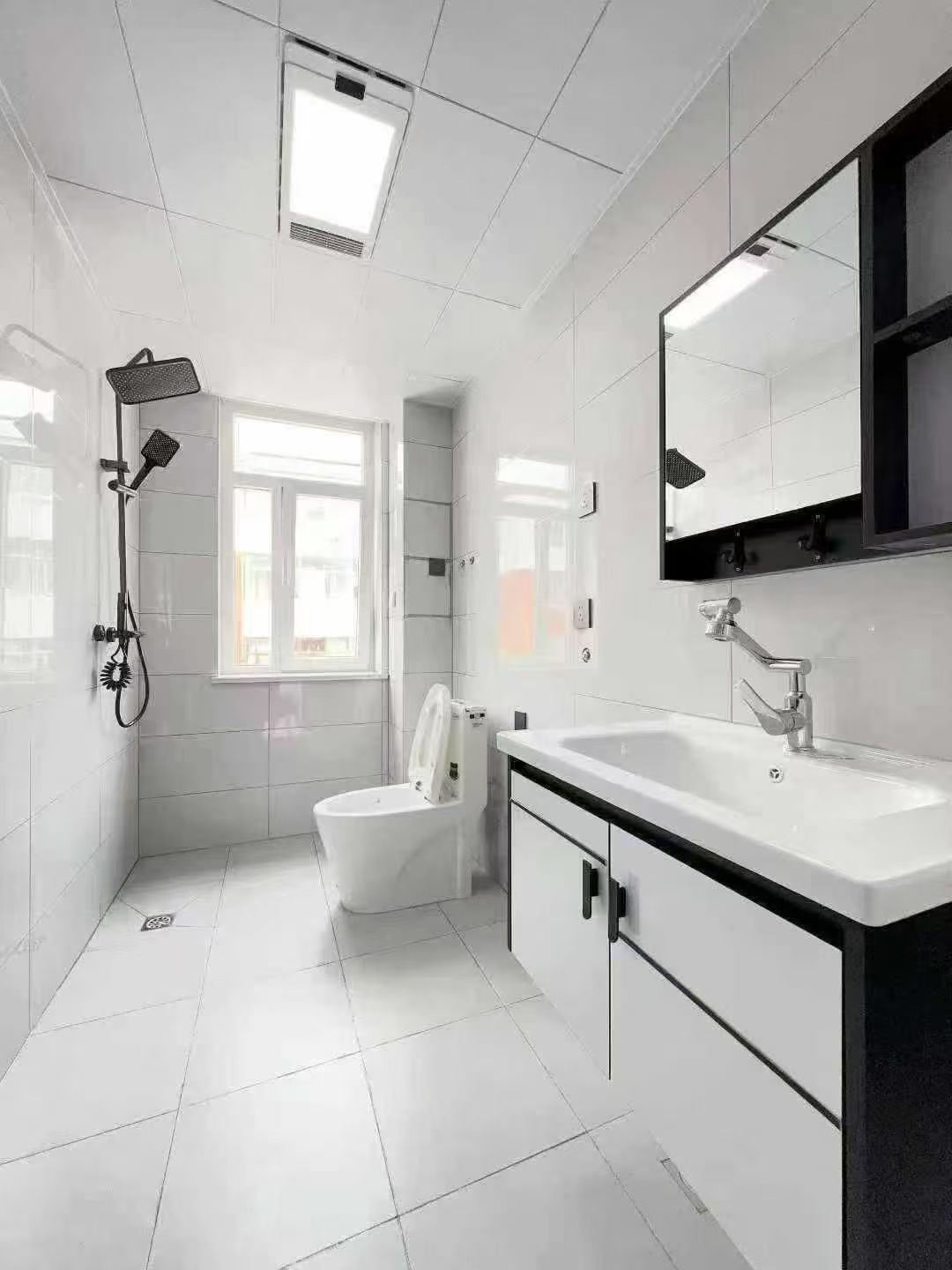 職工街二樓 91.44平 兩室 精裝未住30萬 職工街二樓 91.44平 兩室 精裝未住30萬