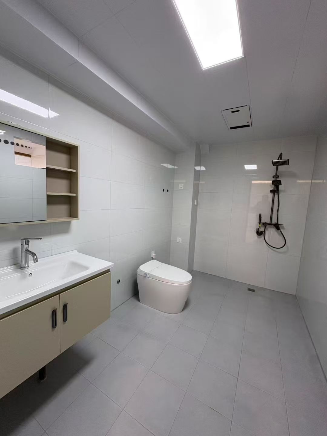 燕南東街一樓三室123平39.8萬 燕南東街一樓三室123平39.8萬