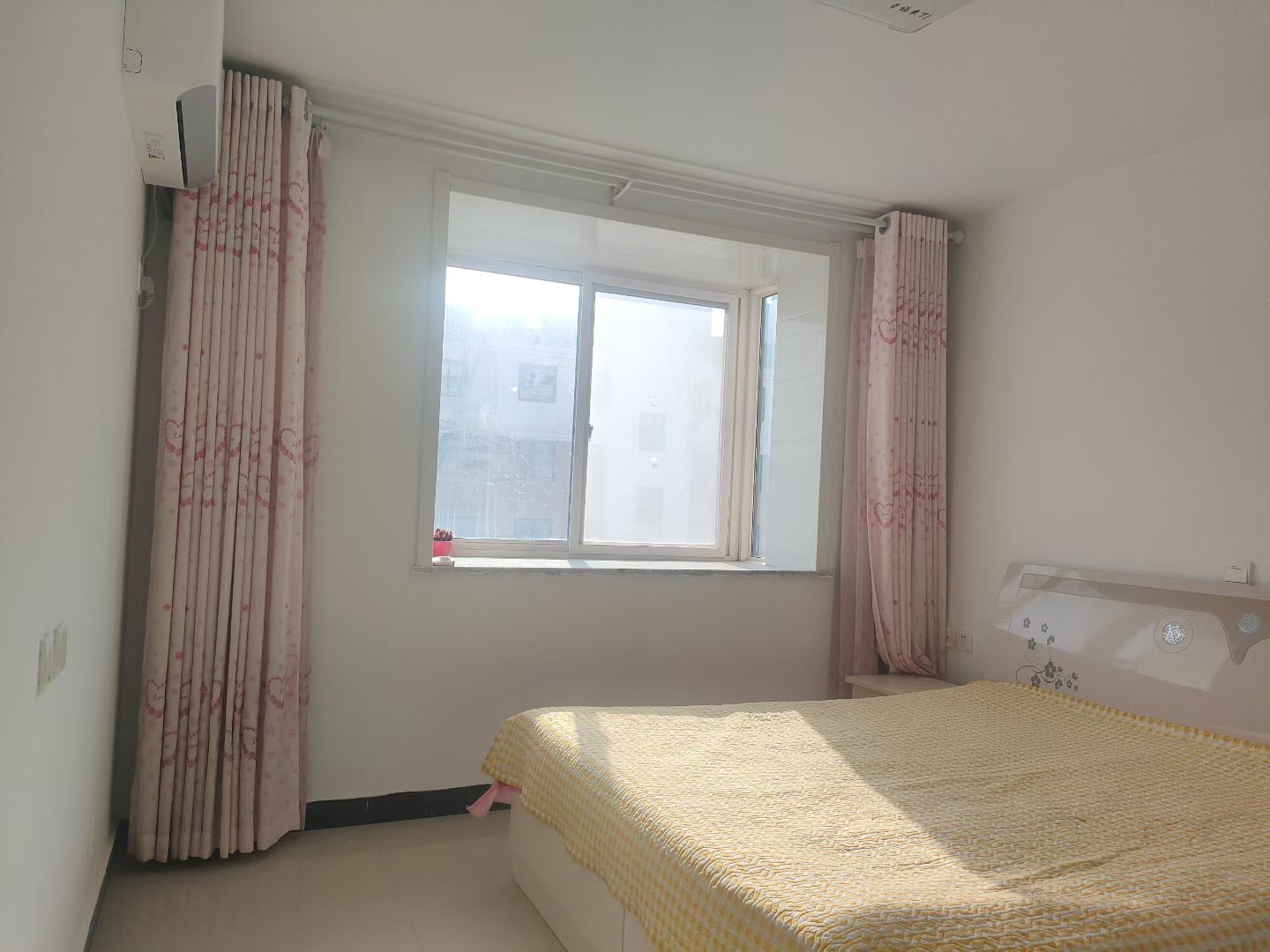 @1100/月，櫻花時(shí)尚，3樓，3室2衛(wèi)!