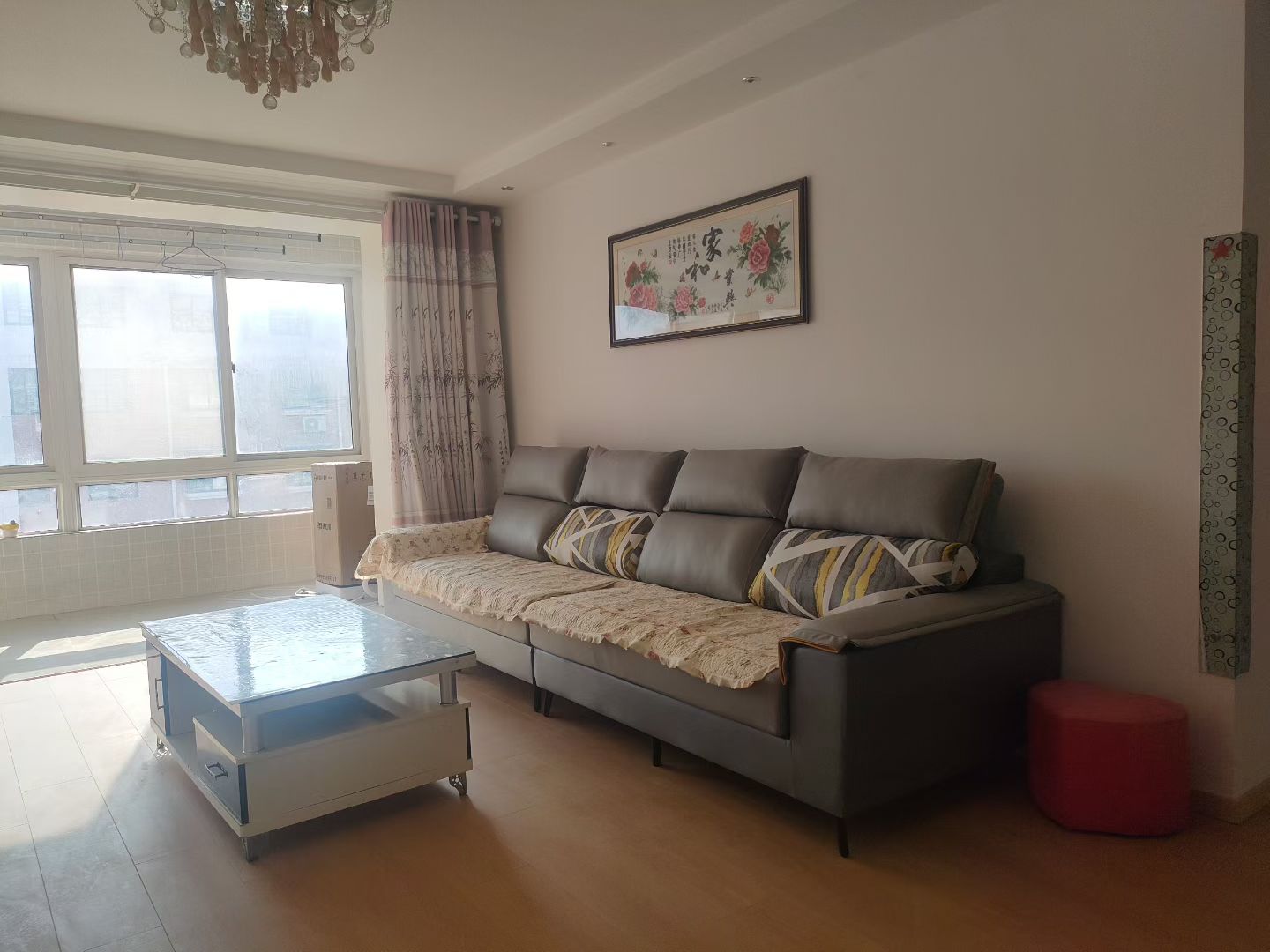 @1100/月，櫻花時(shí)尚，3樓，3室2衛(wèi)!