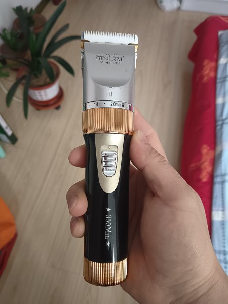 電動(dòng)理發(fā)器出售