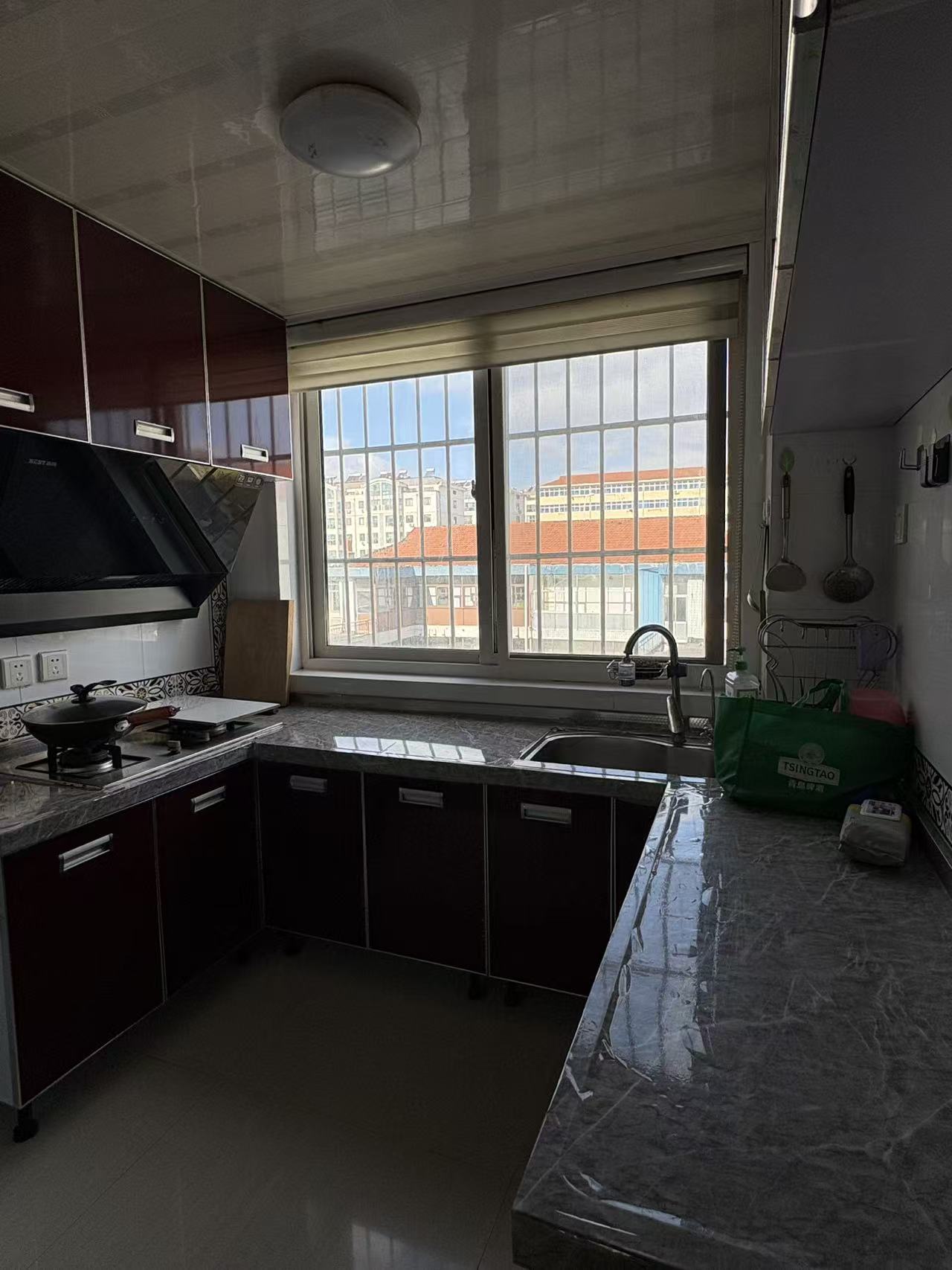 @1000/月，文峰花園，4樓