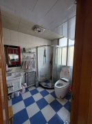 **的南開門一樓帶院三室連院子130平39.8萬