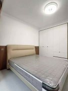 龍山路南多層住人二樓 124.13平三室32萬