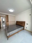 五龍街2樓框架91.46平精裝修兩室36.8萬