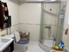 祥和花園電梯五樓160平三室兩衛(wèi)68.8萬(wàn)