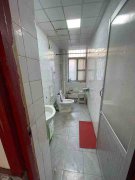 一樓帶院毛坯116平大院子南開門停車方便35萬