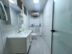 銀海綠洲門(mén)市房上下一共112平有地暖 有房證45.8萬(wàn)