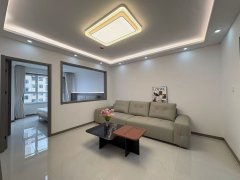 德紅世紀(jì)華府22樓精美三室89.58平39.8萬 德紅世紀(jì)華府22樓精美三室89.58平39.8萬