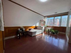 爬山街二樓 128平三室26.6萬 爬山街二樓 128平三室26.6萬